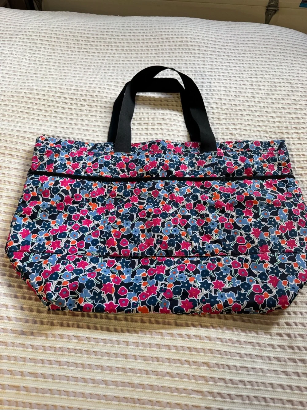 Lesportsac spacious tote